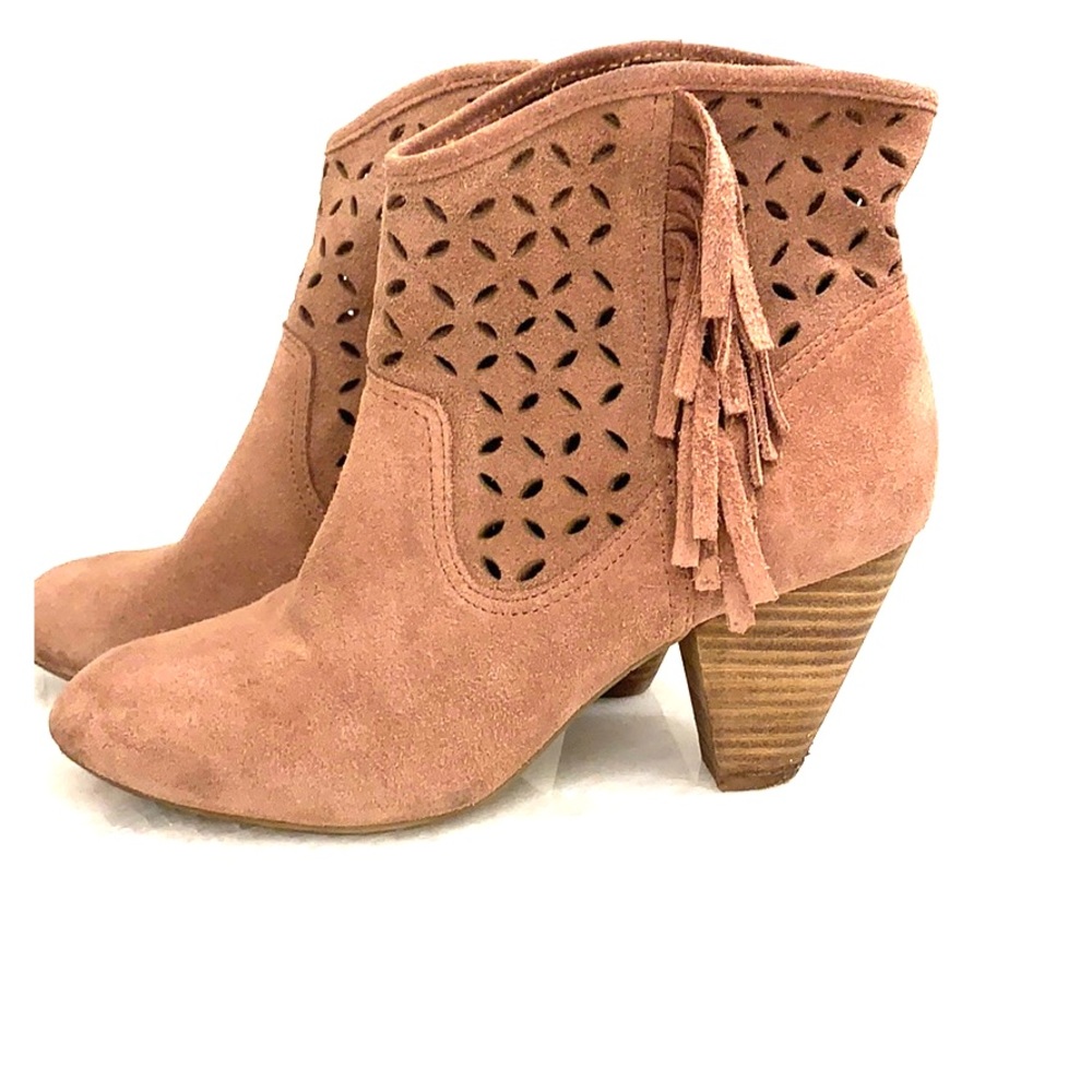 Jessica Simpson boots